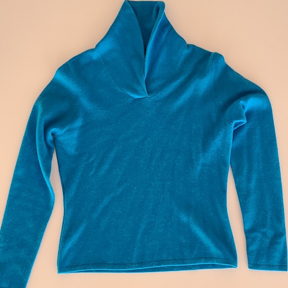 Cashmere sweater